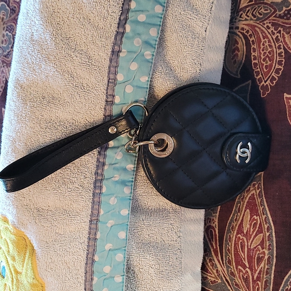 Chanel Quilted Lambskin Luggage Tag Authentic With Ho… Gem